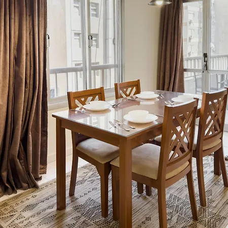 The Hospitable 2Bdr Apt 5 Min From Cai Airport Cairo Exterior photo