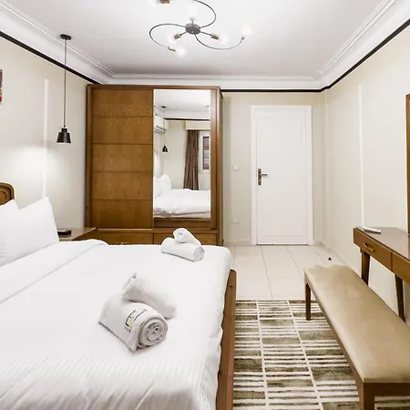 The Hospitable 2Bdr Apt 5 Min From Cai Airport Cairo Exterior photo
