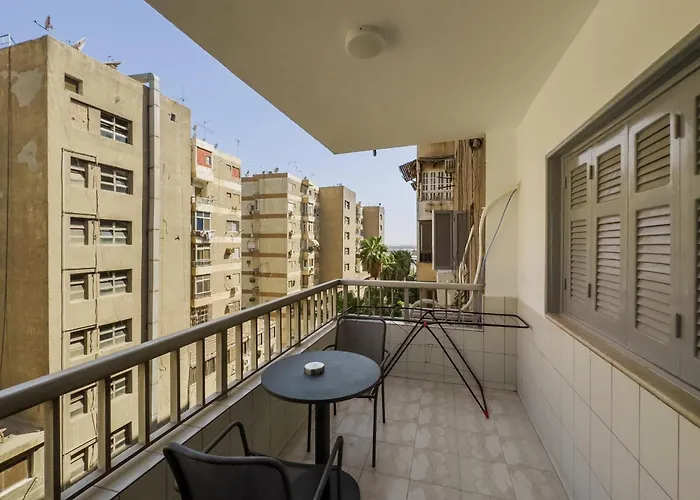 The Hospitable 2Bdr Apt 5 Min From Cai Airport